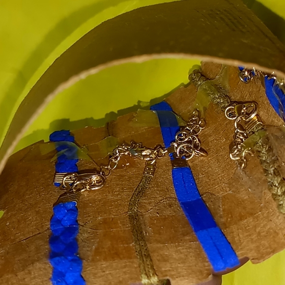 5 Bracelets - Picture 2 of 2